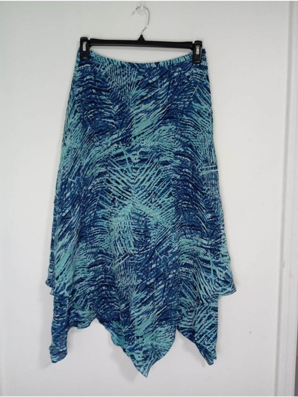 Dana Buchman Shirt Abstract Print 100% Silk Blue & Teal Handkerchief Hem Size 10